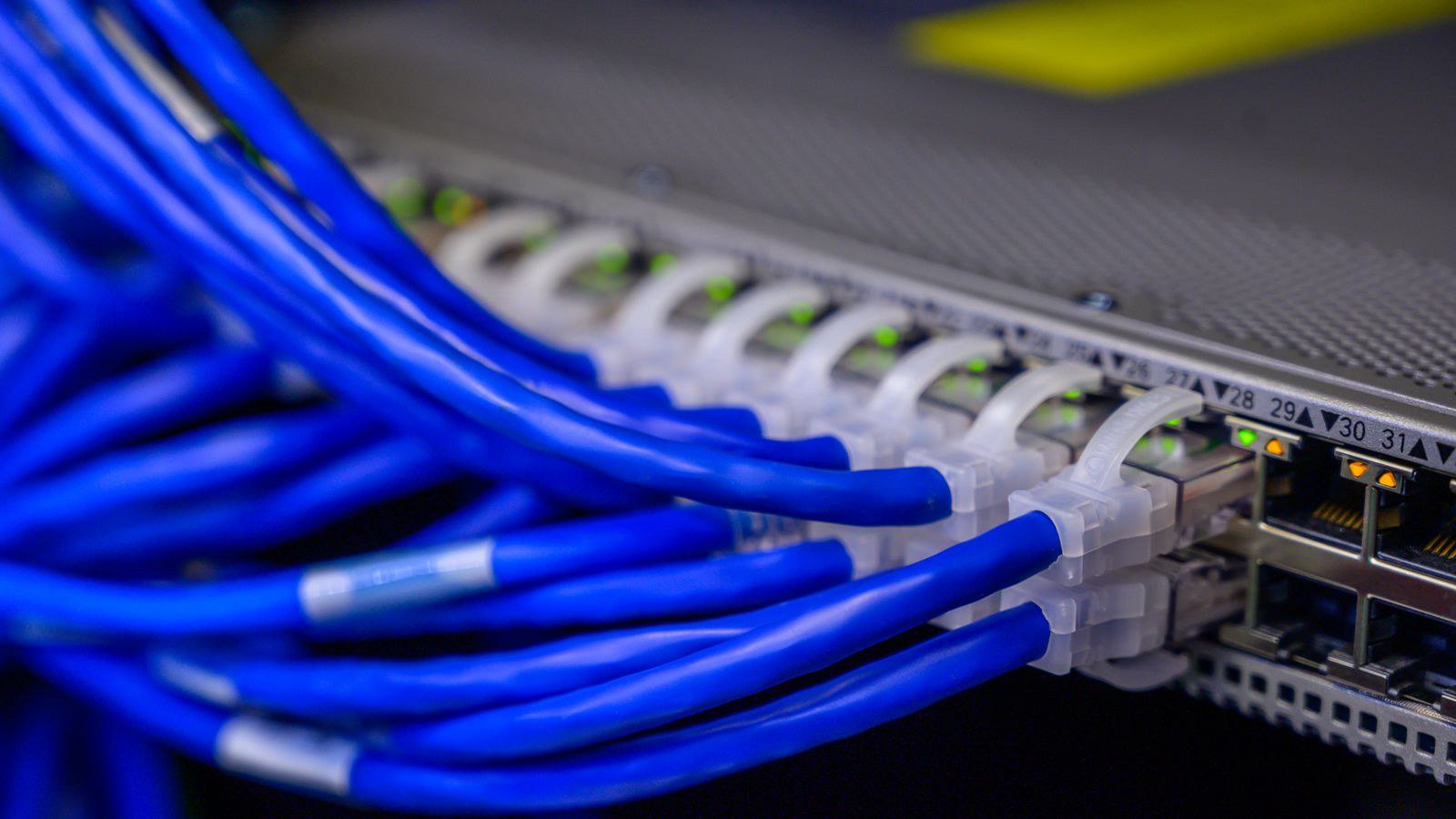 Amazon Kinesis là gì? Data Streams, Firehose và Analytics